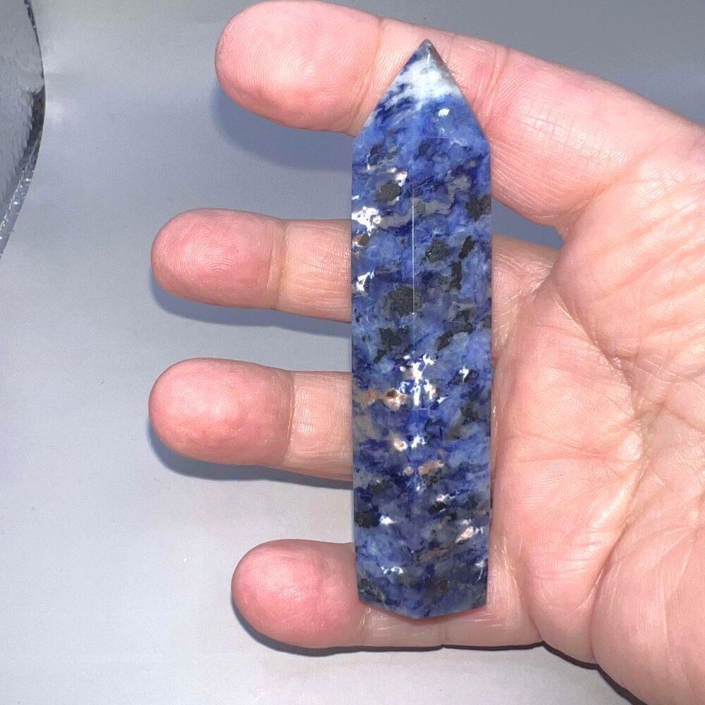 Beautiful Sodalite Point - Picture 7 of 7